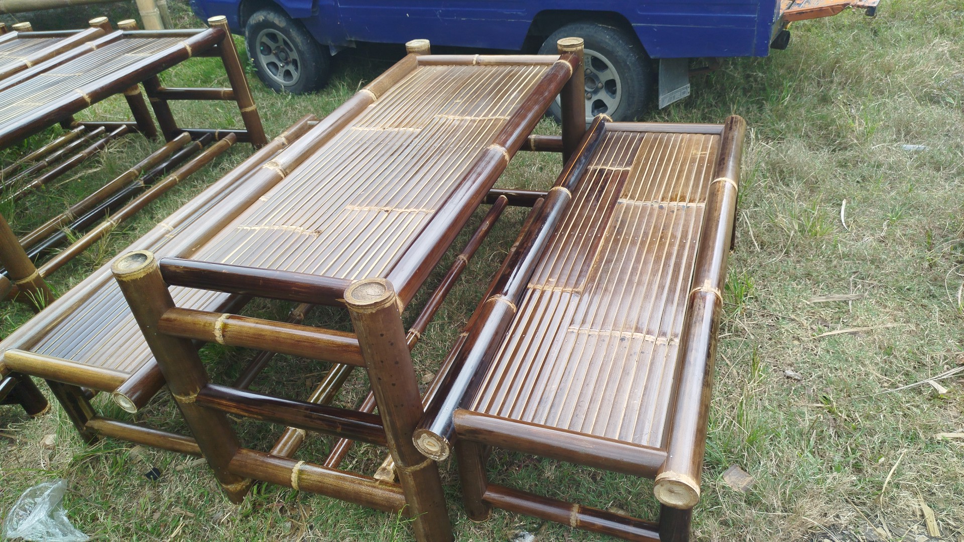 Meja makan ready sederhana murah area jogja